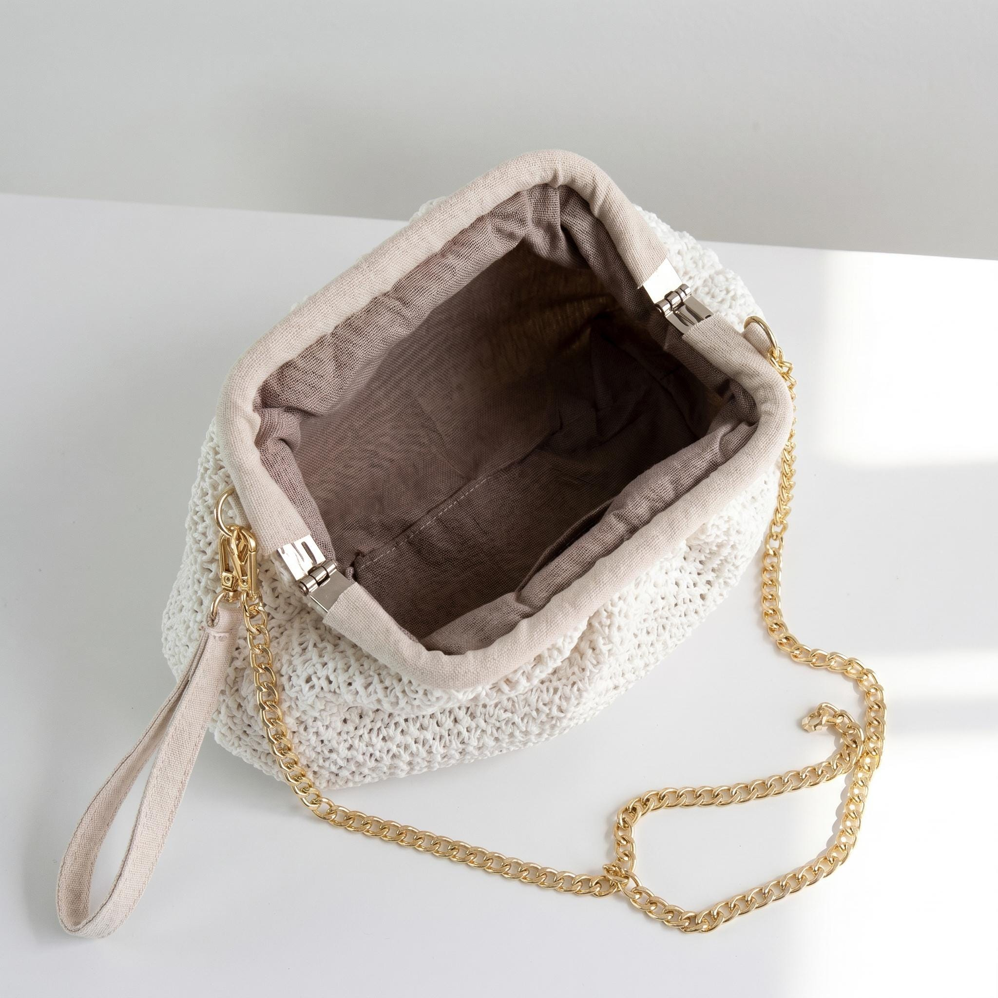 White Crochet Vacation Chain Clutch Bag - Image 3