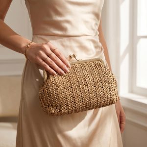 Kiss Lock Woven Vacation Shoulder Bag