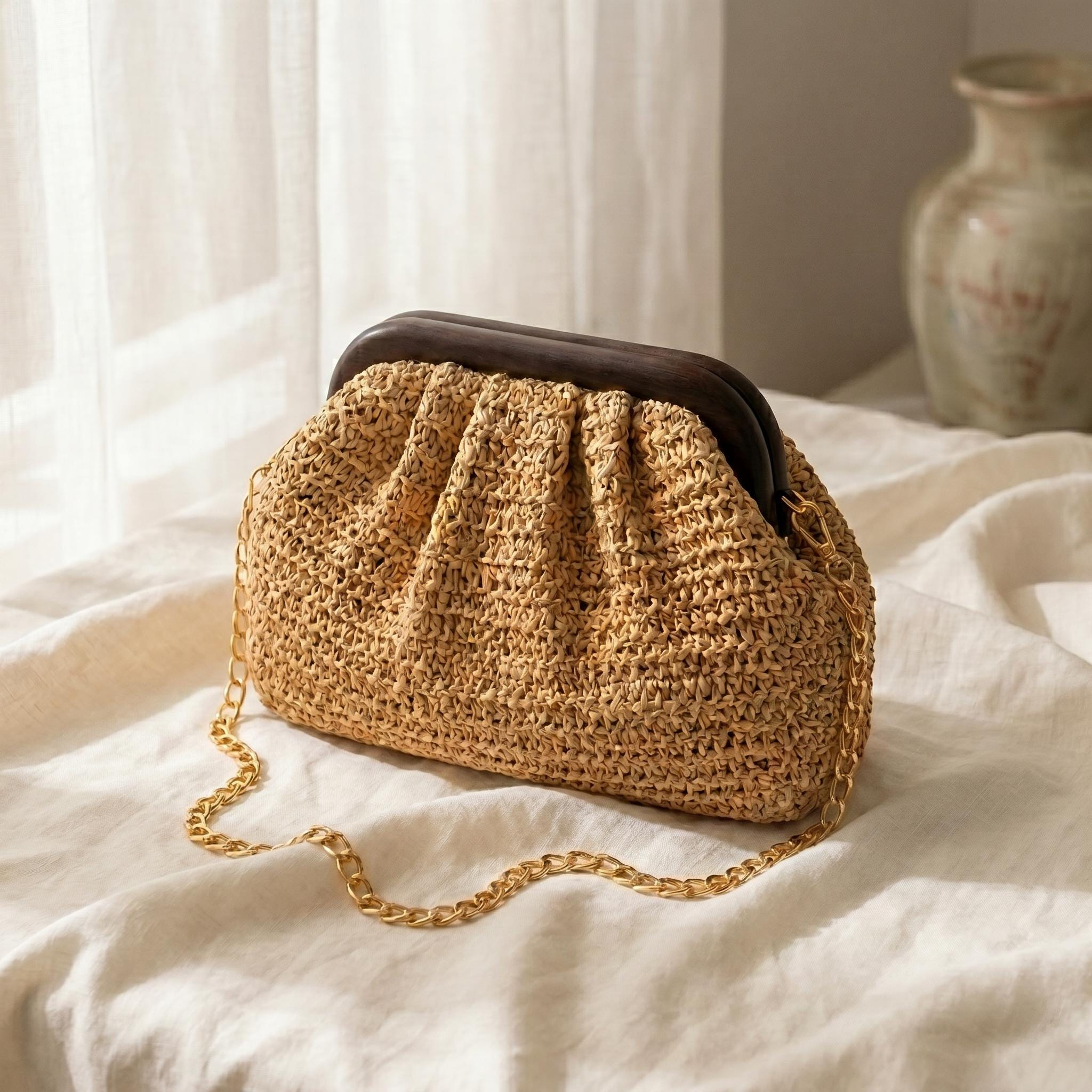 Ruched Straw Vacation Shoulder Clutch Bag - Image 2
